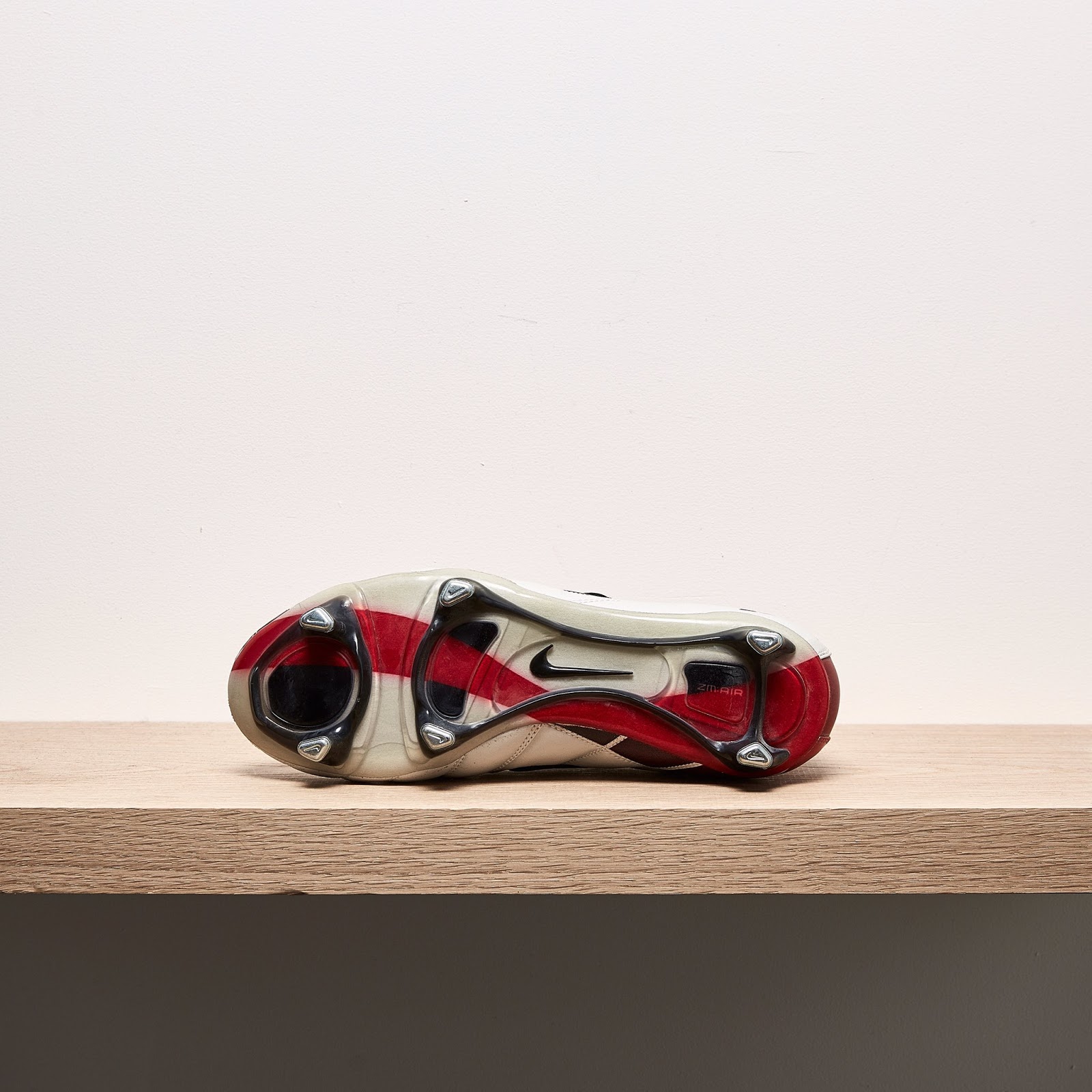 Closer Look Nike Air Zoom Total 90 II 2002 Football Boots Footy